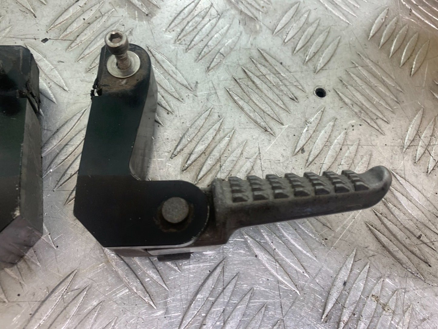 KAWASAKI GTR1400 GTR 1400 EXTENDED REAR FOOTPEGS  YEAR 2007-2009 (CMB1174)