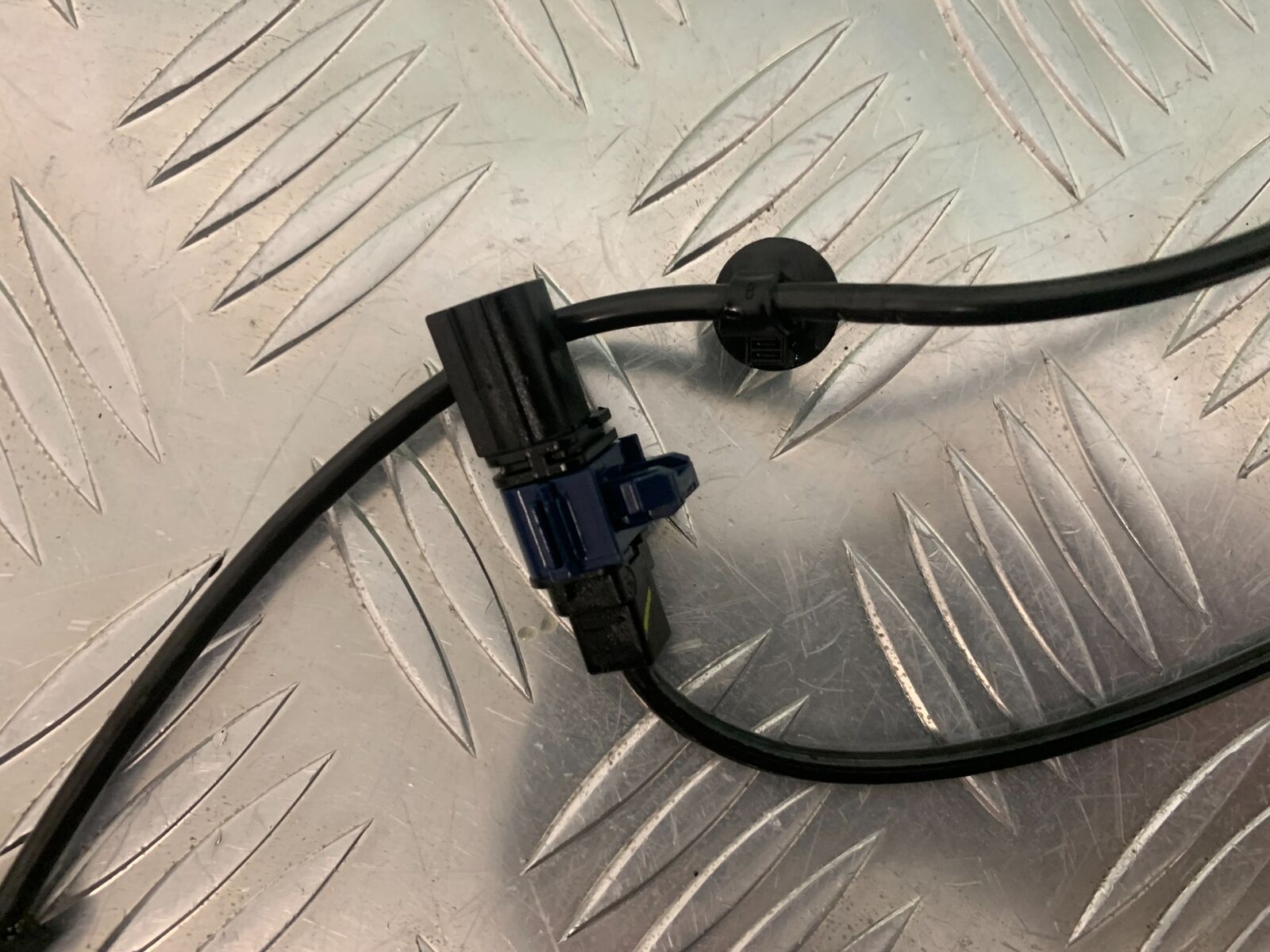 HONDA CBR650 R CBR 650R FRONT ABS SENSOR  YEAR 2019-2020 (STOCK 952)