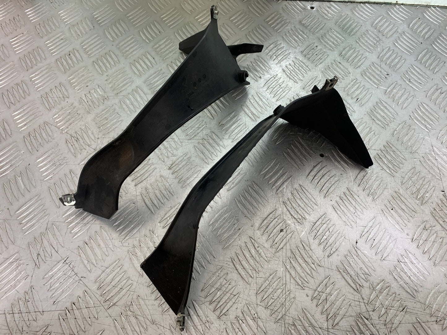 BMW F800 GT LEFT & RIGHT TOP INFILL PANELS  YEAR 2013-2017 (CMB1248)