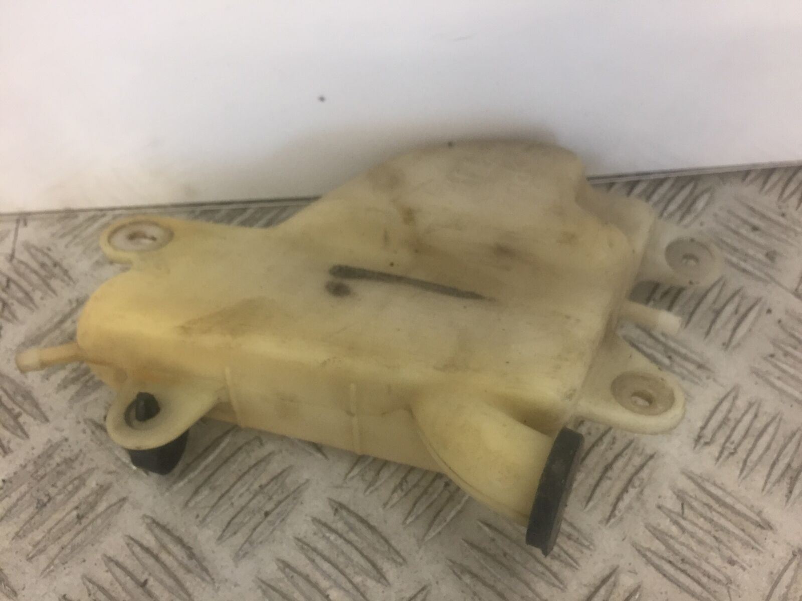YAMAHA FJR1300 FJR 1300 COOLANT BOTTLE  YEAR 2002