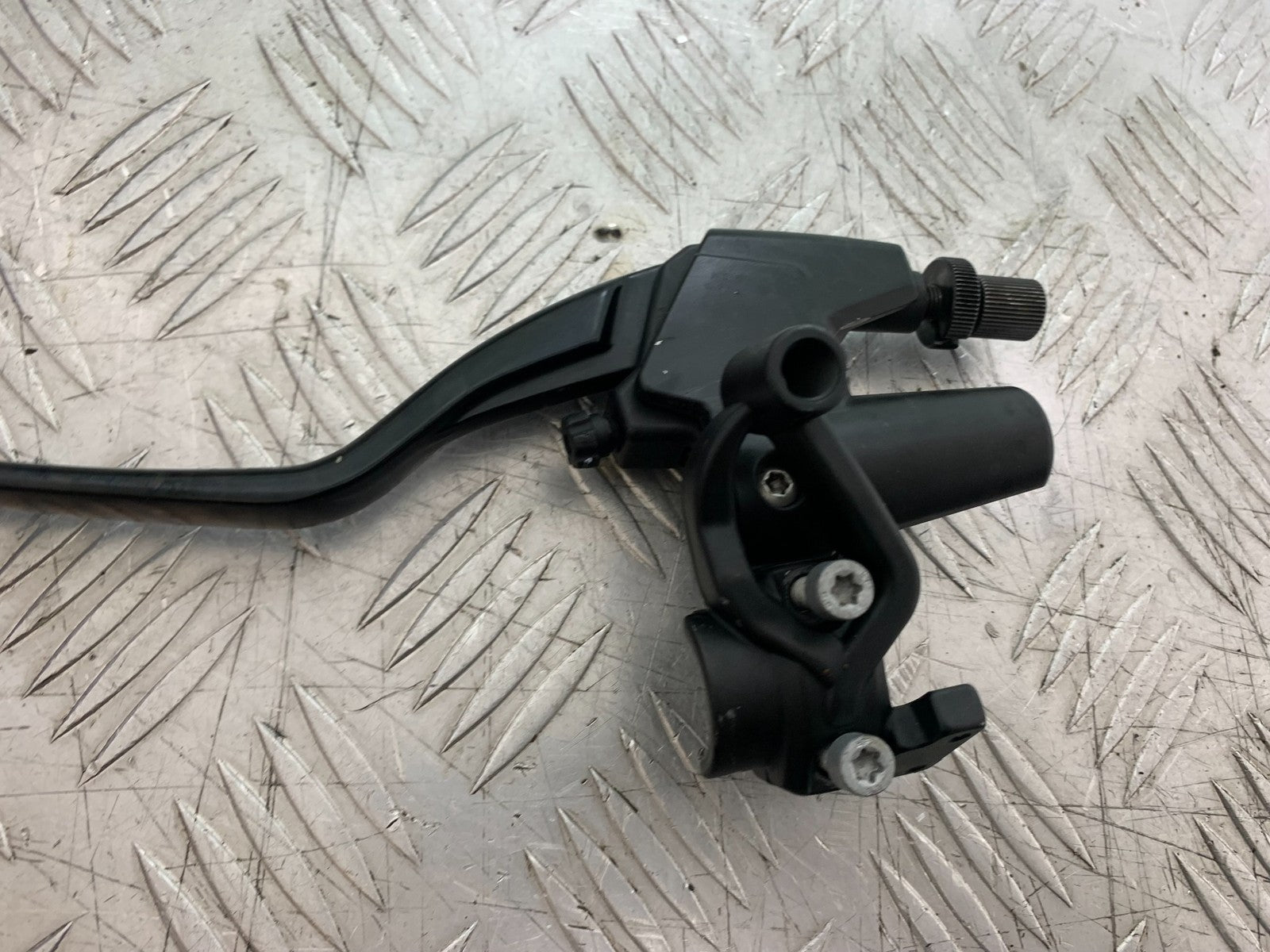BMW F800 GT CLUTCH LEVER AND BRACKET  YEAR 2013-2017 (CMB1248)