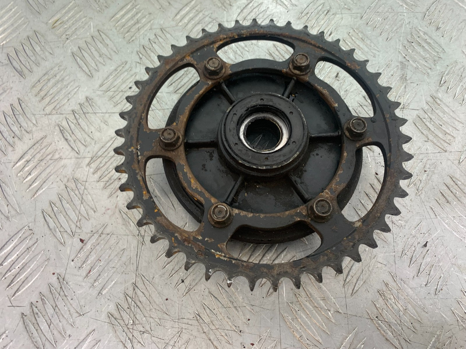 YAMAHA YZF1000 THUNDERACE SPROCKET CARRIER  YEAR 1997-2000 (CMB1204)