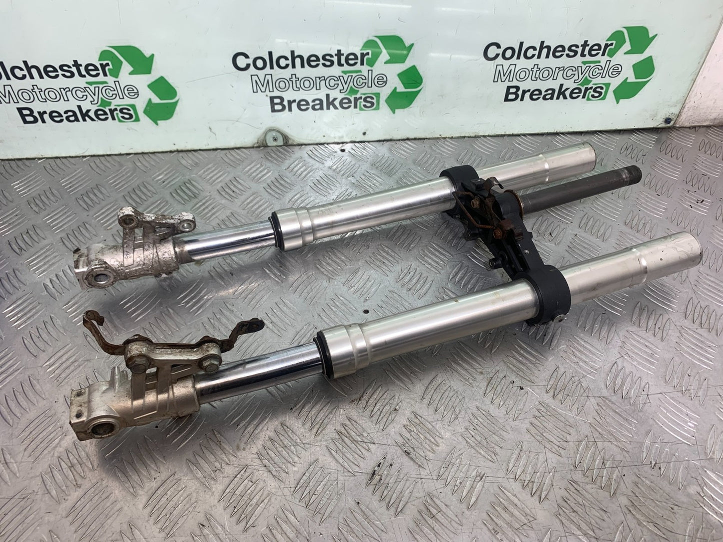 BENELLI BN125 BN 125 FORKS (BENT SOLD AS PARTS)  YEAR 2018-2021 (CMB1194)