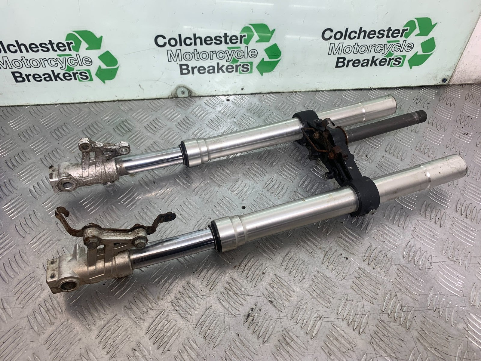 BENELLI BN125 BN 125 FORKS (BENT SOLD AS PARTS)  YEAR 2018-2021 (CMB1194)