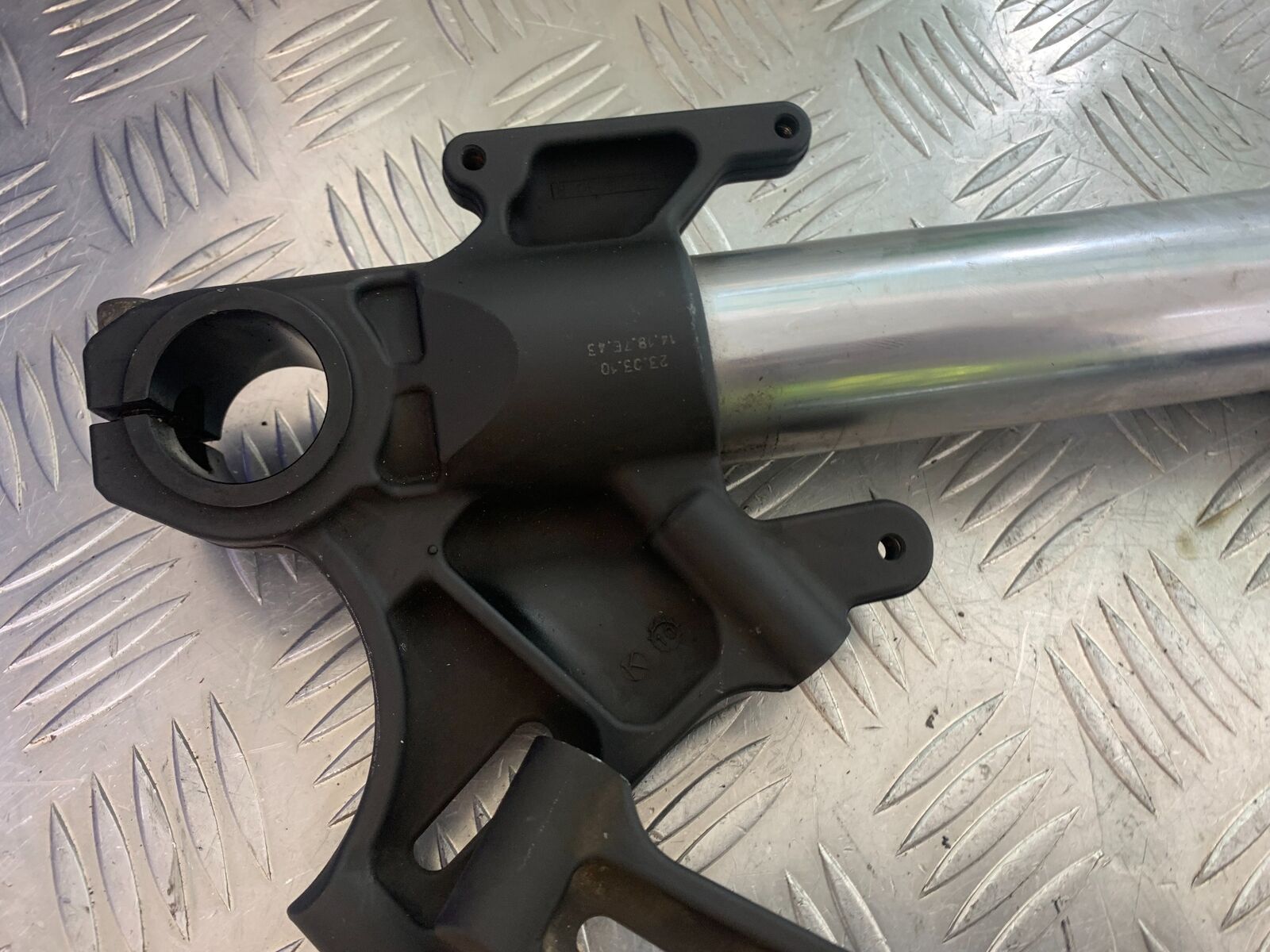 KTM 990 SUPERMOTO T FORKS  YEAR 2010-2011  (CMB1127)