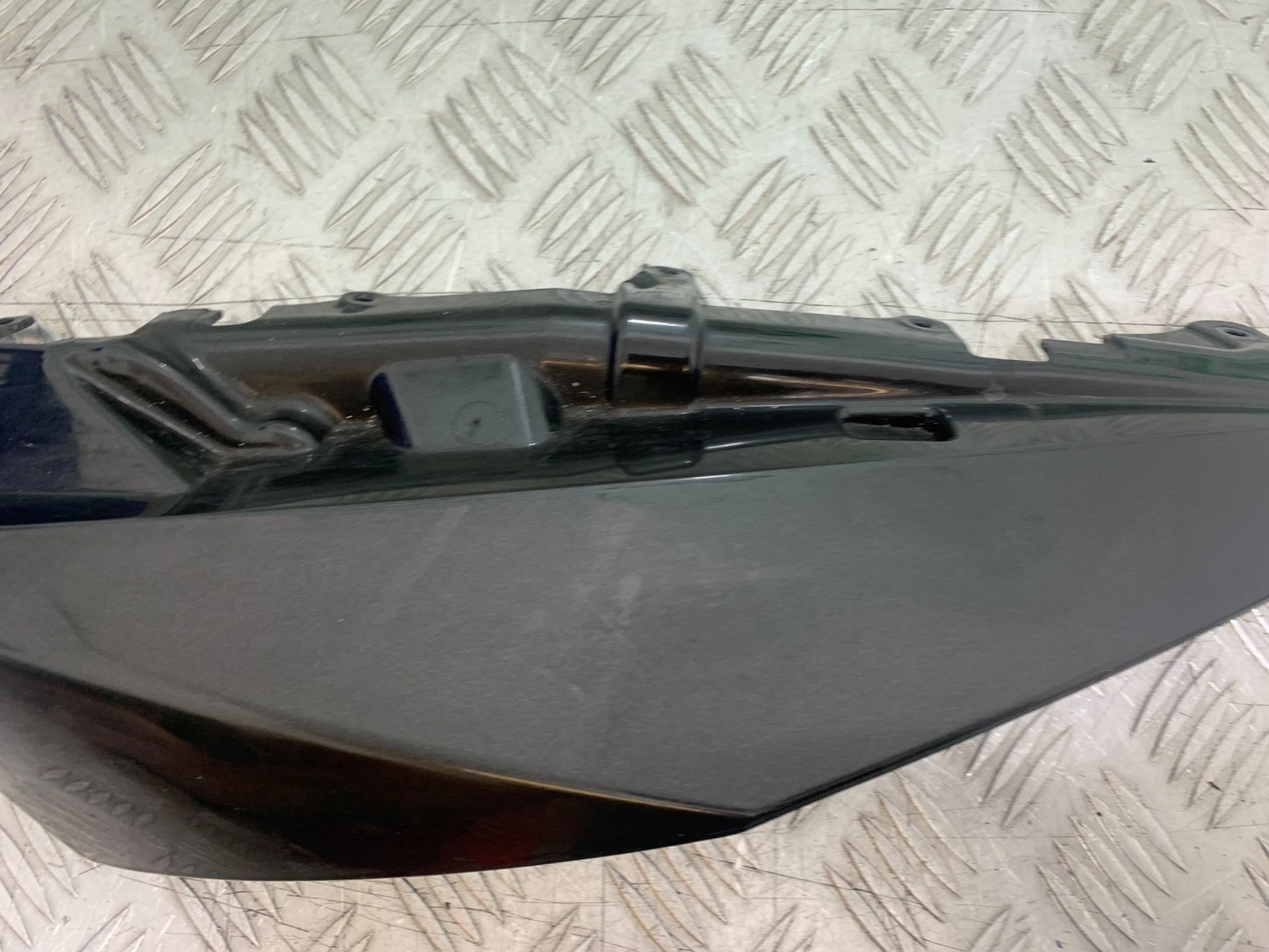 KTM 990 SUPER DUKE LEFT SEAT PANEL YEAR 2007-2011  (CMB1207)