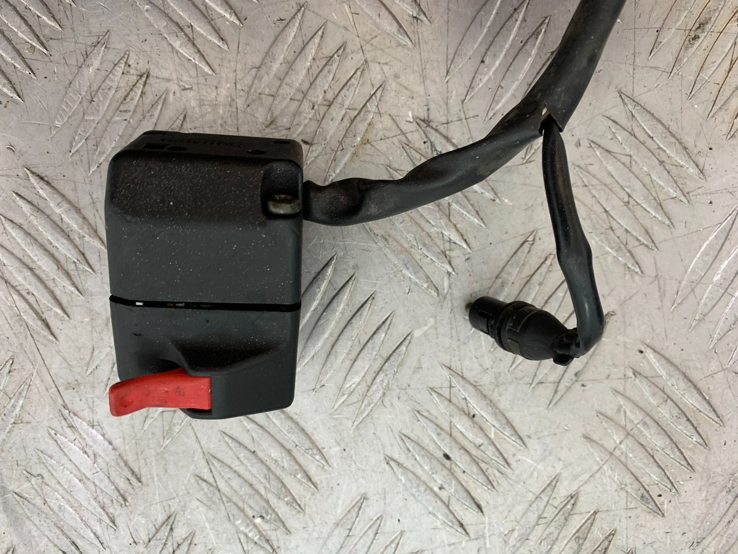TRIUMPH 955I SPRINT RS LEFT SWITCH GEAR   YEAR 1999-03 (CMB1313)