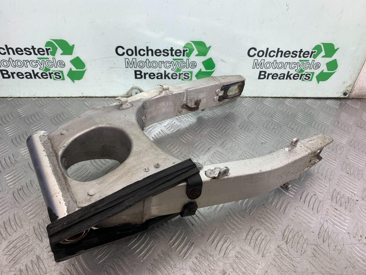 SUZUKI GSXR600 GSXR 600 SRAD SWINGARM  YEAR 1997-2000 (CMB1276)