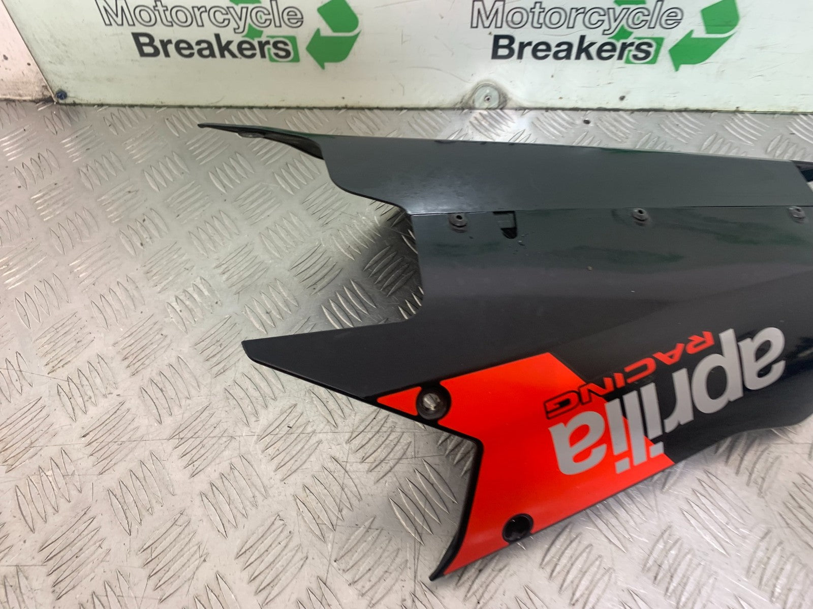 APRILIA RS660 RS 660 BELLYPAN  YEAR 2020-2024 (CMB1202)