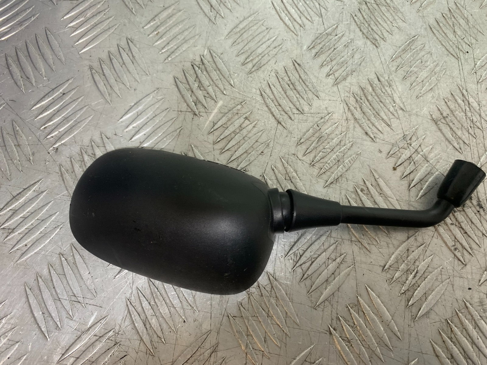 TRIUMPH 1050 SPEED TRIPLE LEFT MIRROR   YEAR 2005-2007 (CMB1322)