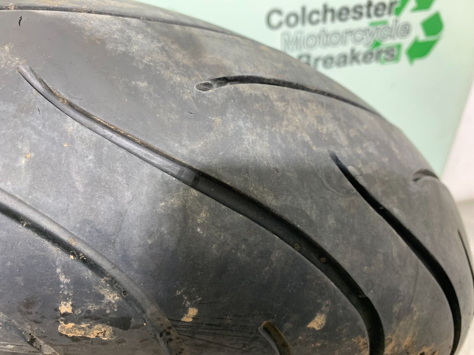 SUZUKI GSF650 GSF 650 REAR WHEEL   YEAR 2005-06  (CMB1028)