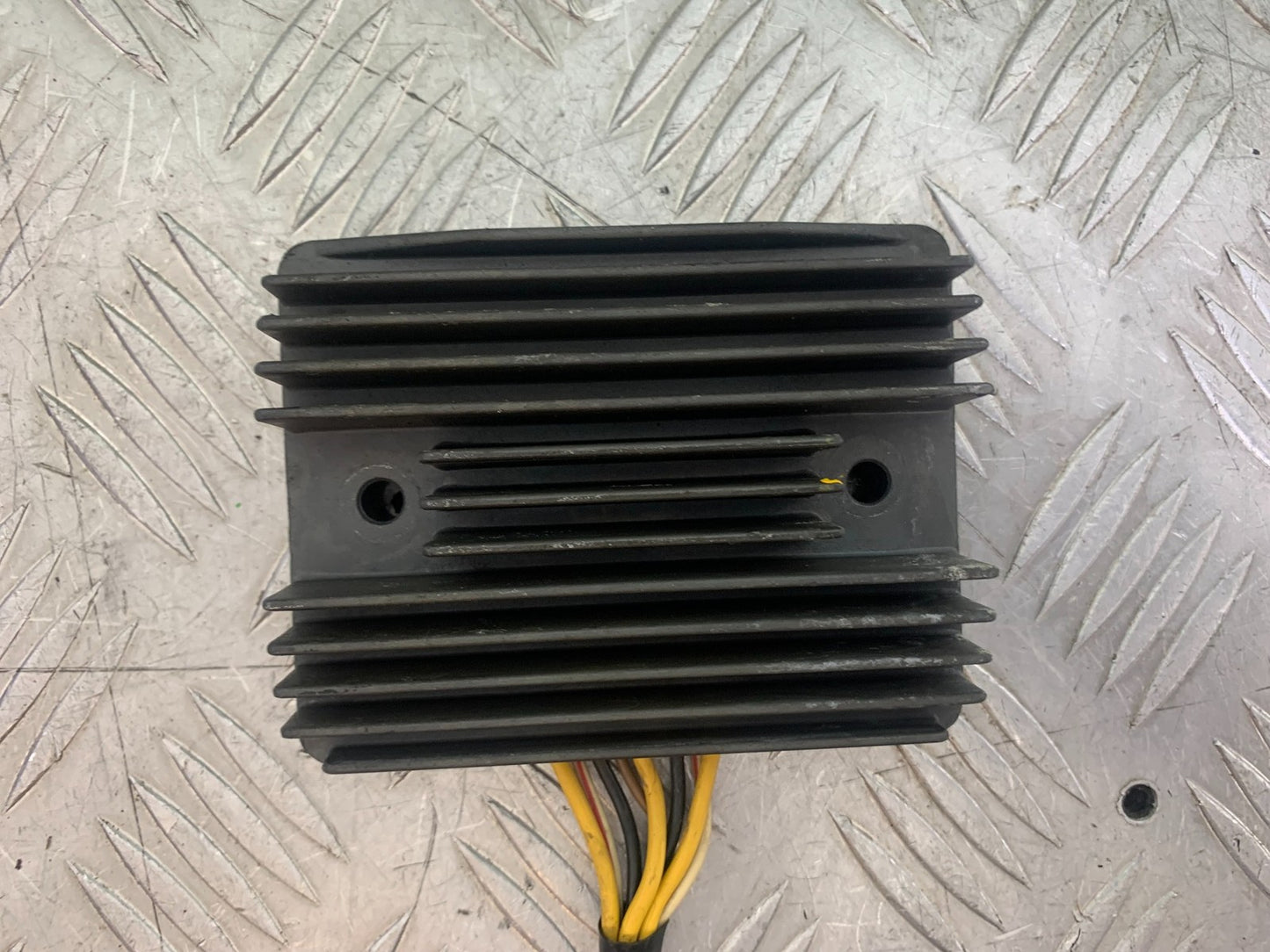 KAWASAKI ZX9R ZX9 E1 REGULATOR  YEAR 2000-01 (CMB1171)