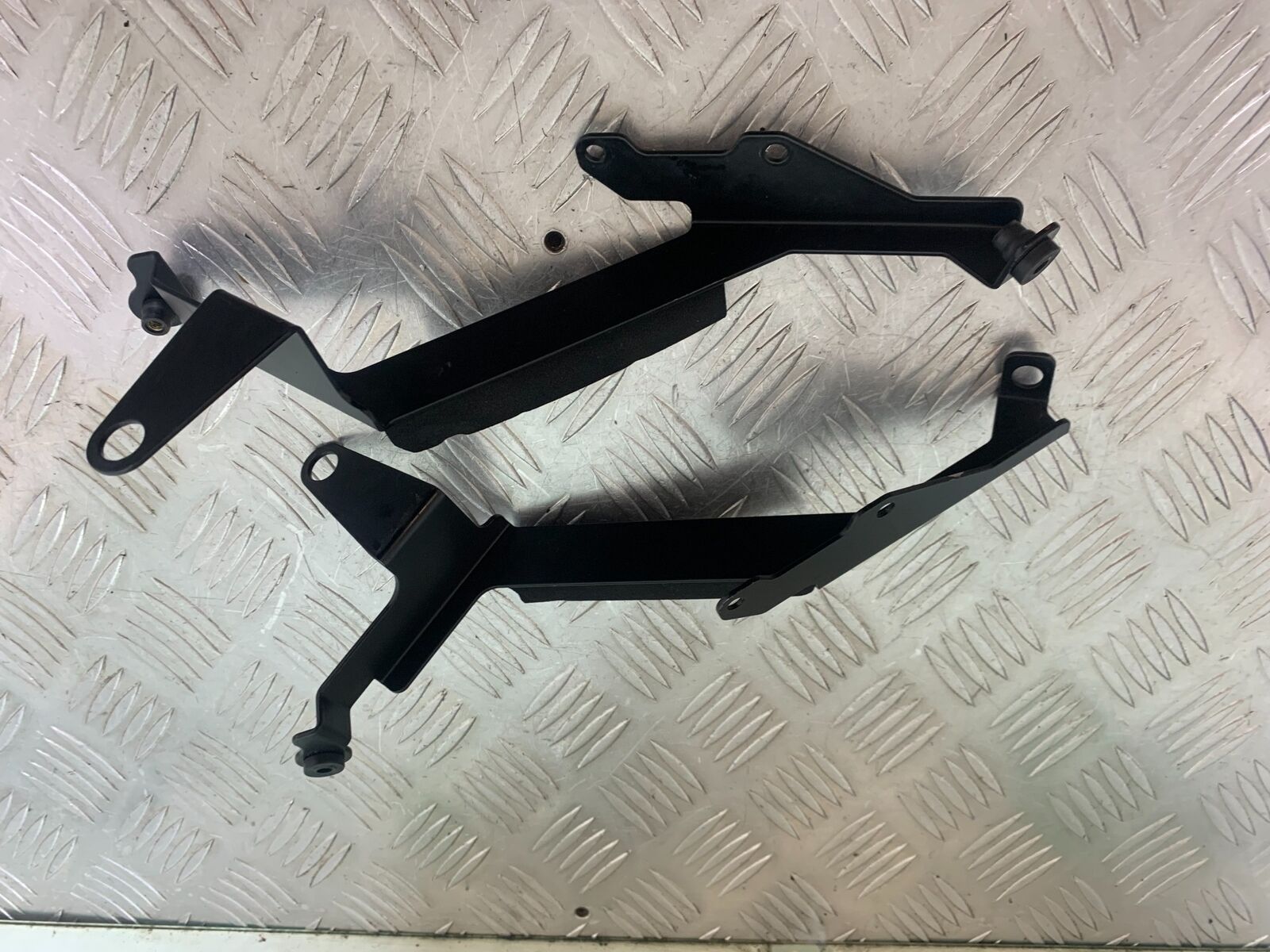 YAMAHA XSR900 XSR 900 LEFT AND RIGHT FRAME BRACKET  YEAR 2021-2022 (CMB1073)