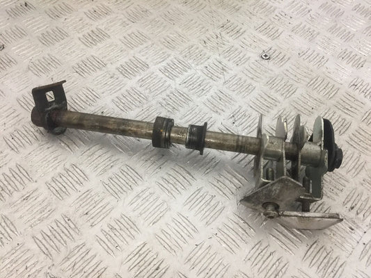 SUZUKI GSF650 GSF 650 REAR WHEEL SPINDLE  YEAR 2008-12  (STOCK 829)
