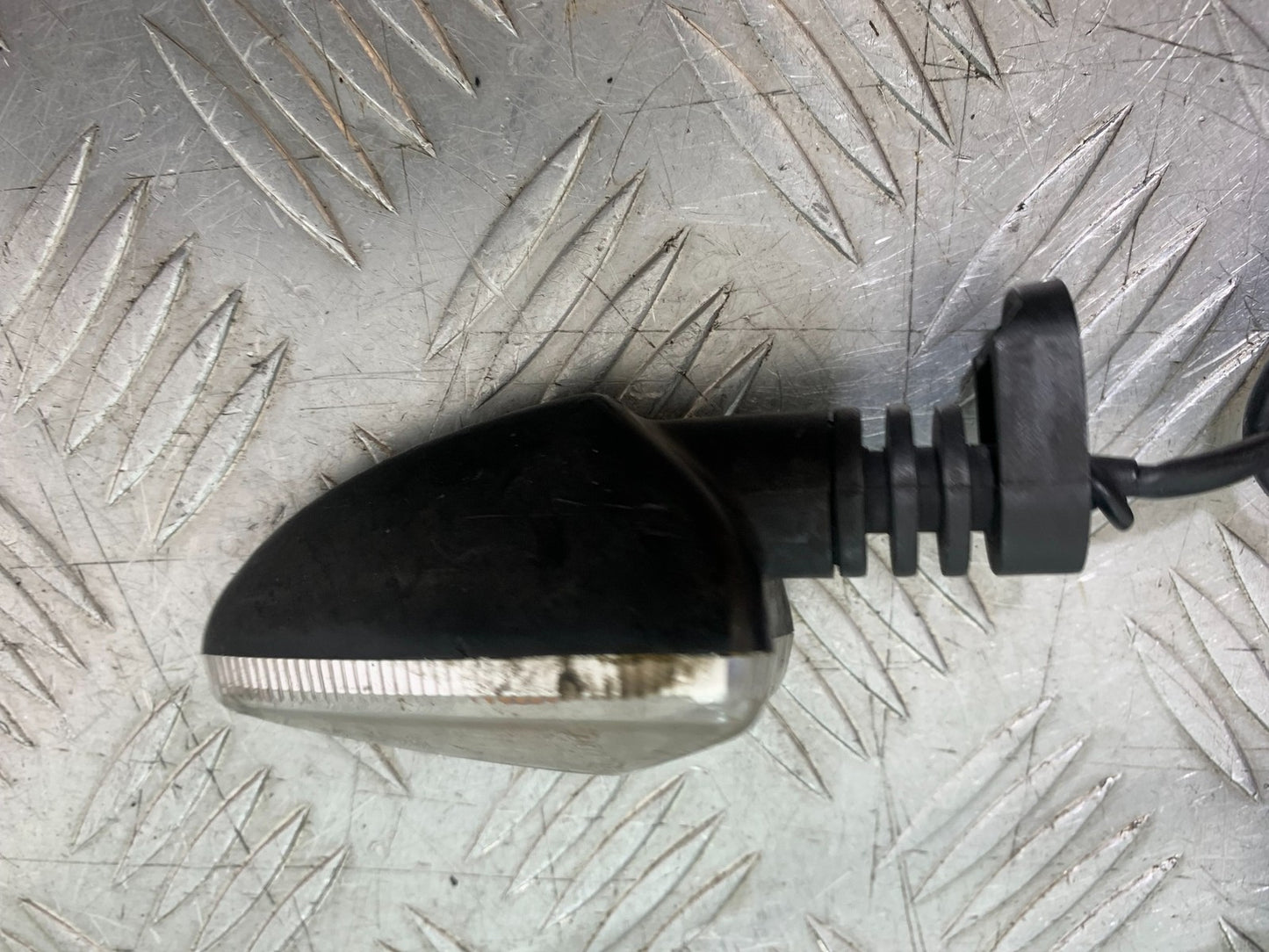 TRIUMPH SPEED TRIPLE R 1050 FRONT INDICATORS  2009 (CMB1183)