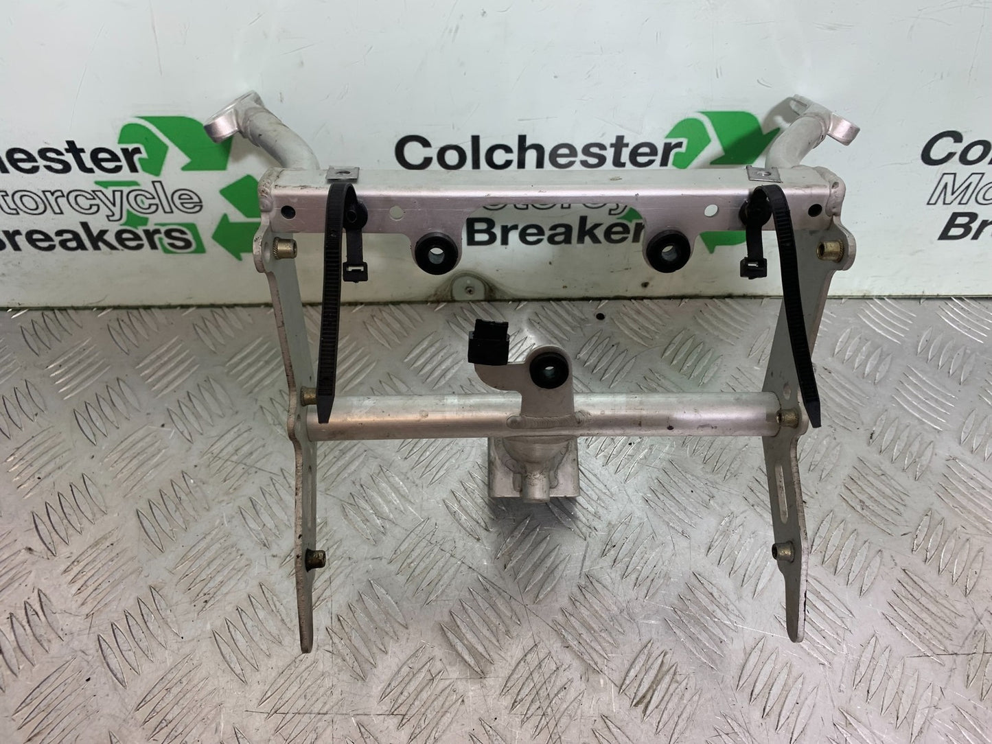 APRILIA RSV1000 RSV 1000 MILLE FAIRING BRACKET   1998- 2003 (CMB1184)