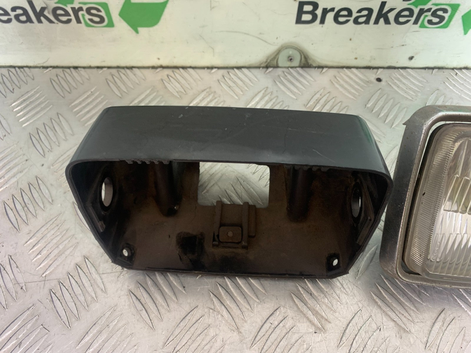 KAWASAKI GT550 GT 550 HEADLIGHT AND BACKING  YEAR 1989-1994