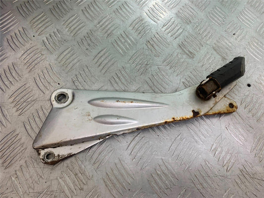 YAMAHA YBR125 CUSTOM FRONT LEFT HANGER   YEAR 2008-2016 (CMB1192)
