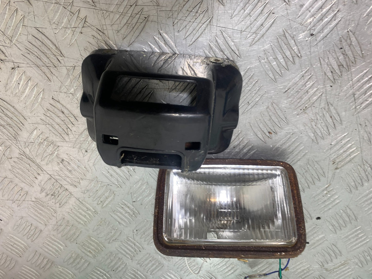 HONDA CG125 CG 125 HEADLIGHT  YEAR 1998-2000 (CMB1282)