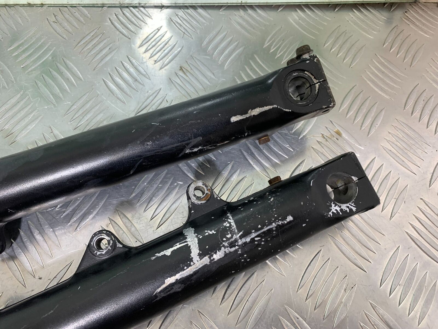 HONDA NTV 650 REVERE FORKS (BENT) YEAR 1988-1996 (CMB1025))