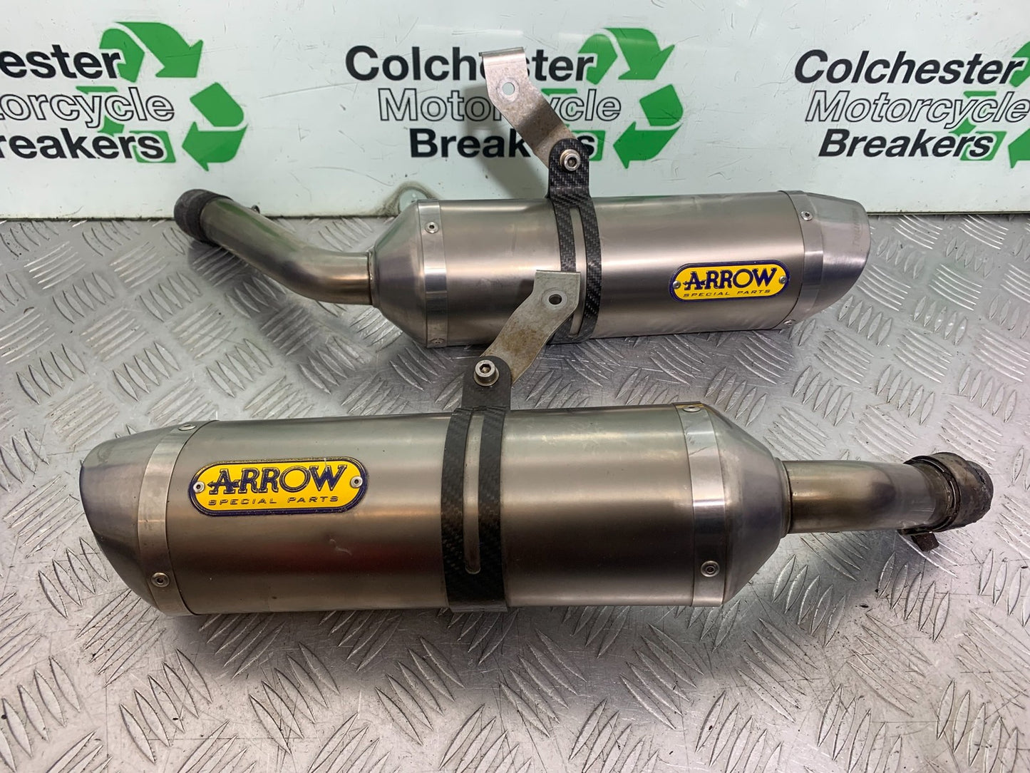 TRIUMPH 675 STREET TRIPLE R ARROW SILENCERS  YEAR 2012 (CMB1221)