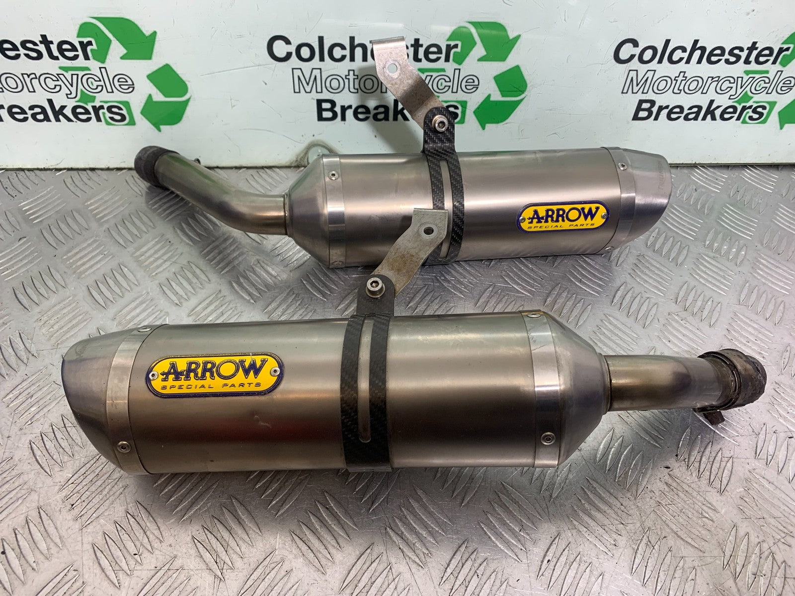 TRIUMPH 675 STREET TRIPLE R ARROW SILENCERS  YEAR 2012 (CMB1221)
