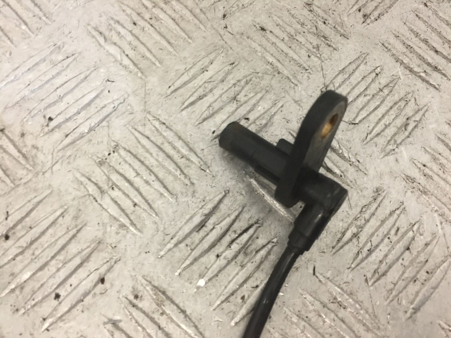 KAWASAKI VERSYS 1000 KLZ 1000 FRONT ABS SENSOR  YEAR 2015-18 (STOCK 817)