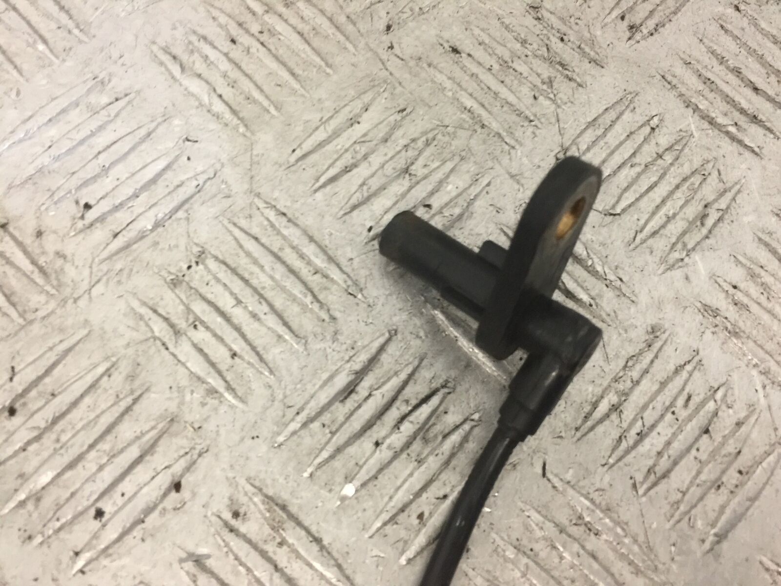 KAWASAKI VERSYS 1000 KLZ 1000 FRONT ABS SENSOR  YEAR 2015-18 (STOCK 817)