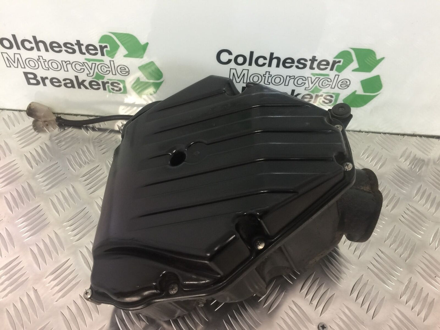 KAWASAKI Z1000 SX AIRBOX   YEAR 2011-13 (STOCK 911)