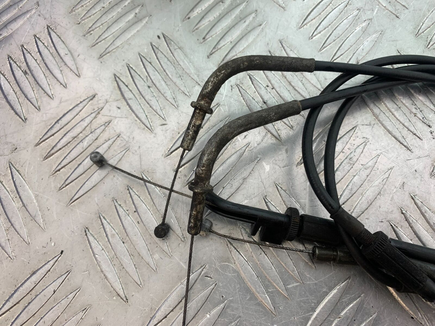KAWASAKI Z750 Z 750 THROTTLE CABLES  YEAR 2004-2006  (CMB1104)