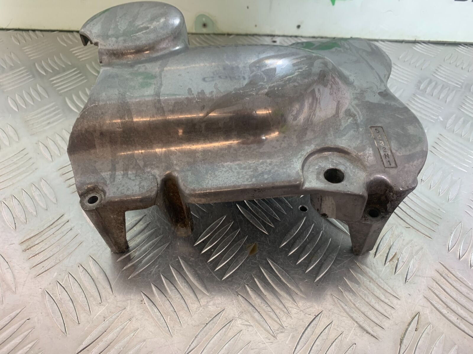 KAWASAKI ZR 750 ZEPHYR SPROCKET COVER  YEAR 1991-95 (CMB1008)