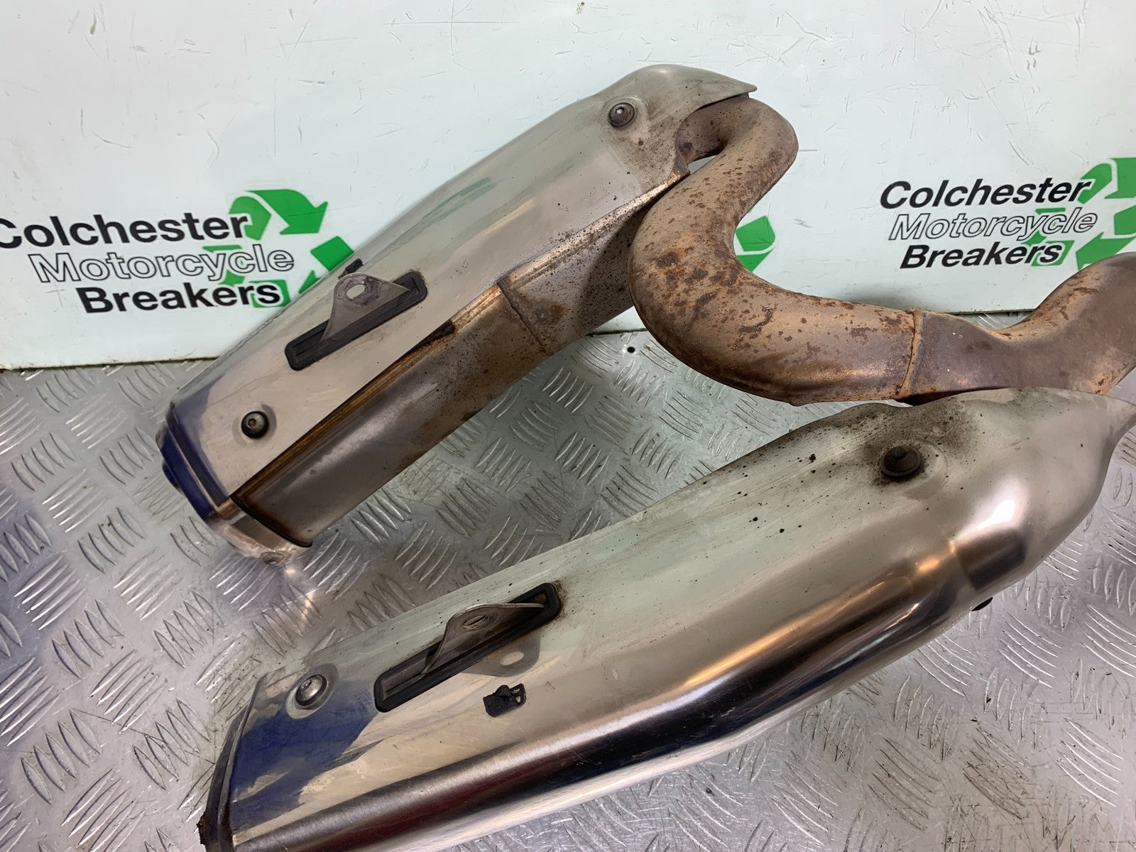 HONDA VFR800 VFR 800 V-TEC SILENCERS  YEAR 2002 -09 (CMB1296)