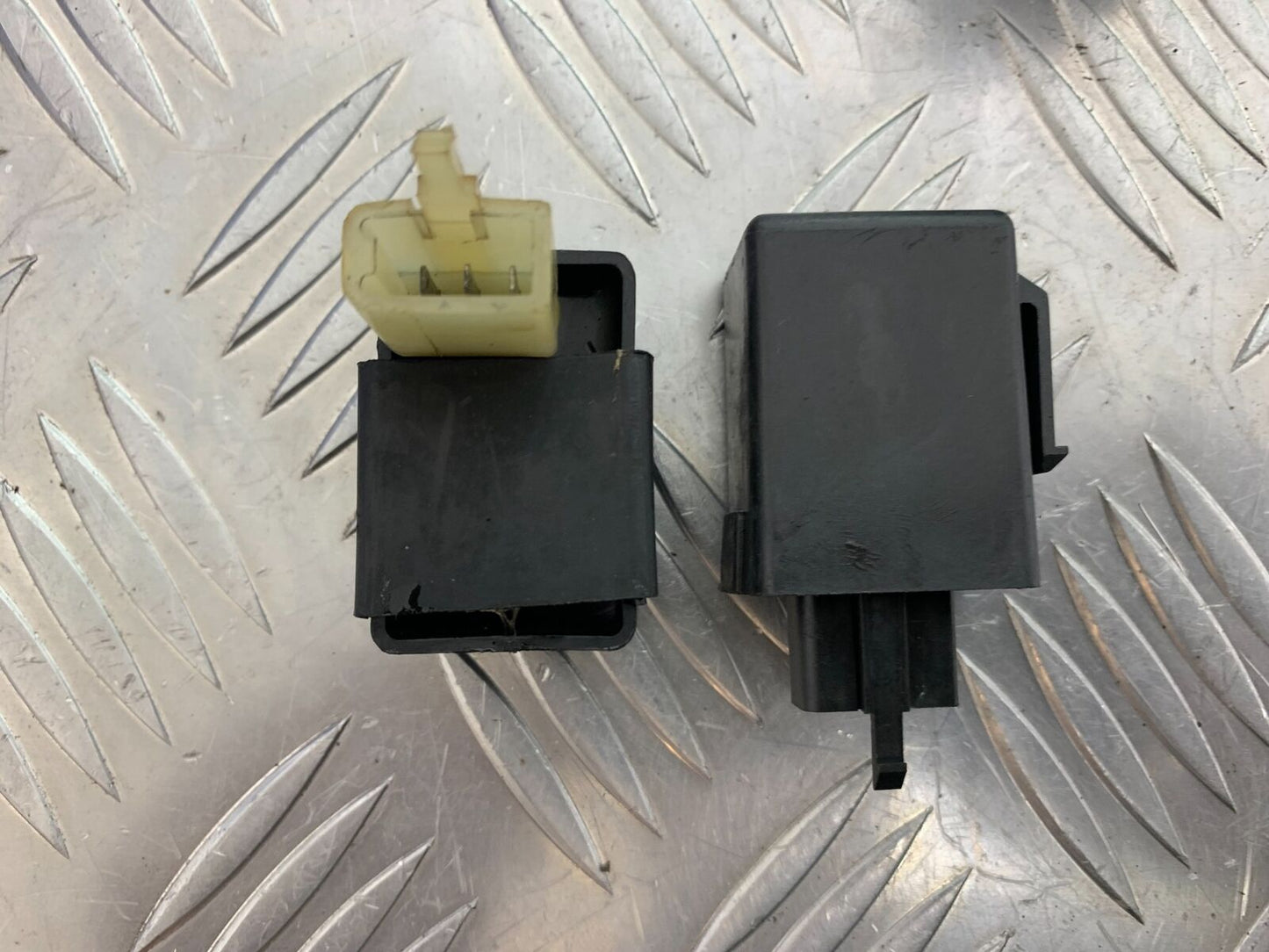HONDA NTV 650 REVERE RELAYS  YEAR 1988-1996 (CMB1025))