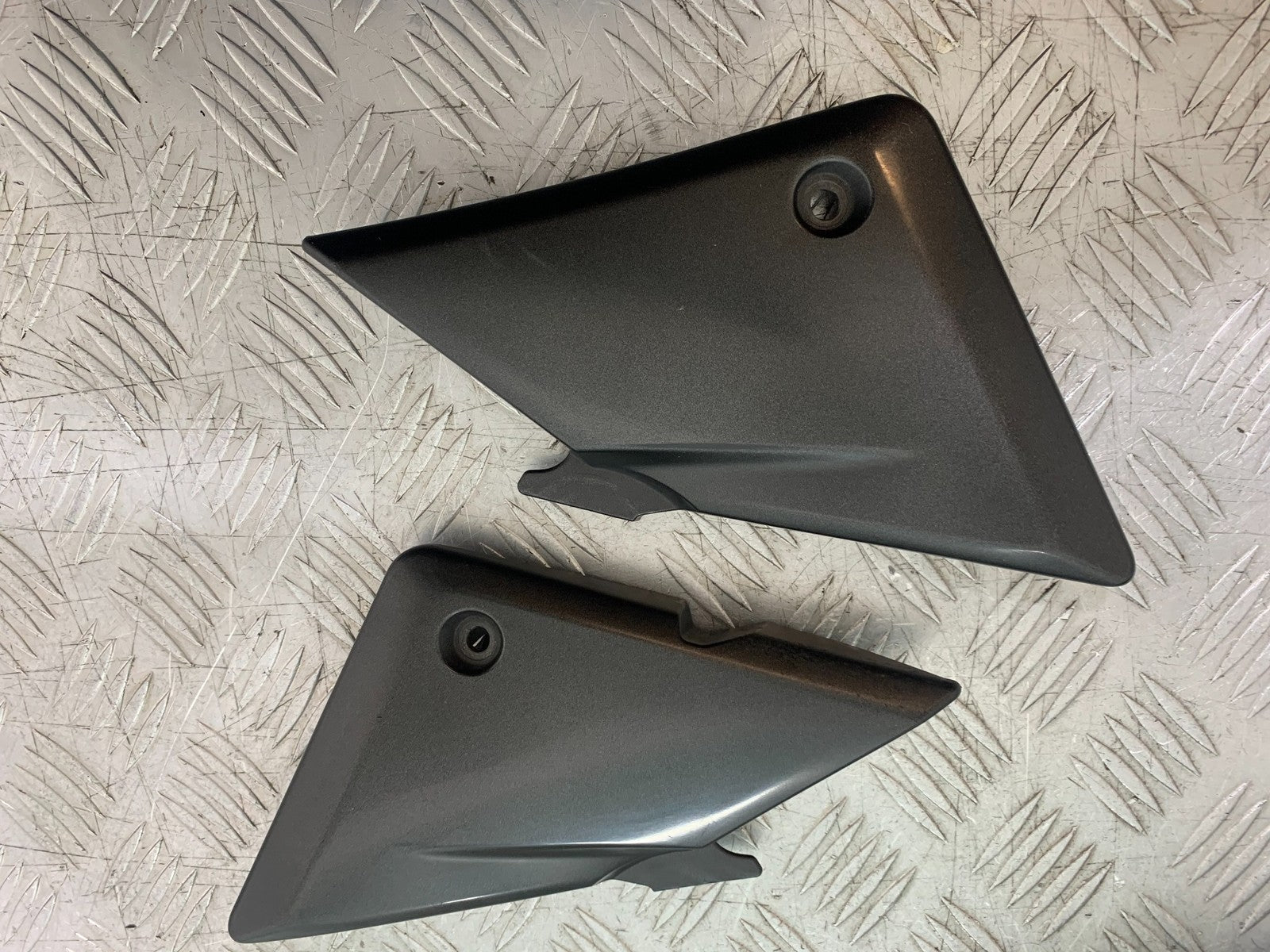SUZUKI SV1000 SV 1000 LEFT AND RIGHT SIDE INFILLS  YEAR 2003-2007 (CMB1293)