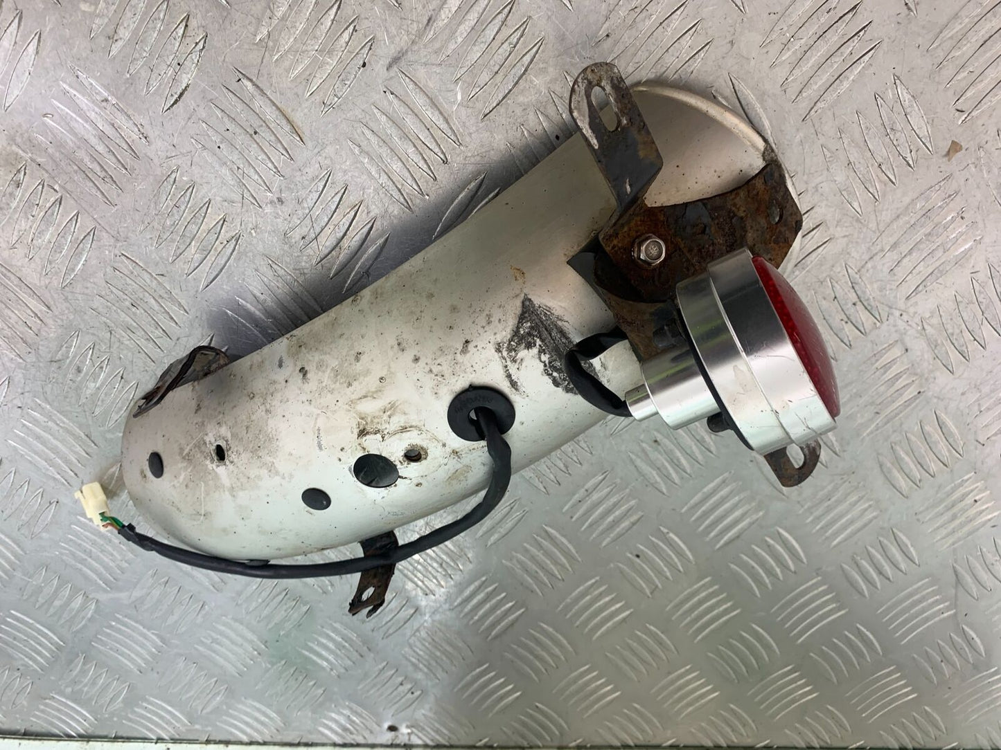 MUTT GT-SS 125 REAR MUDGUARD   YEAR 2020- 2024  (CMB1085)
