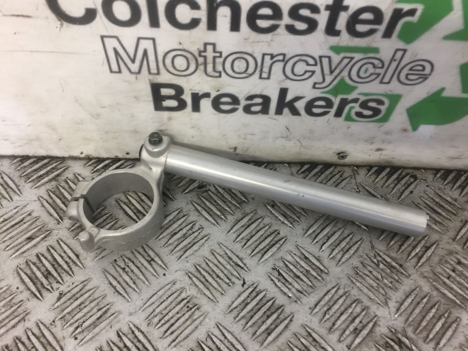 SUZUKI GSXR1000 GSXR 1000 K5 RIGHT BAR   YEAR 2005
