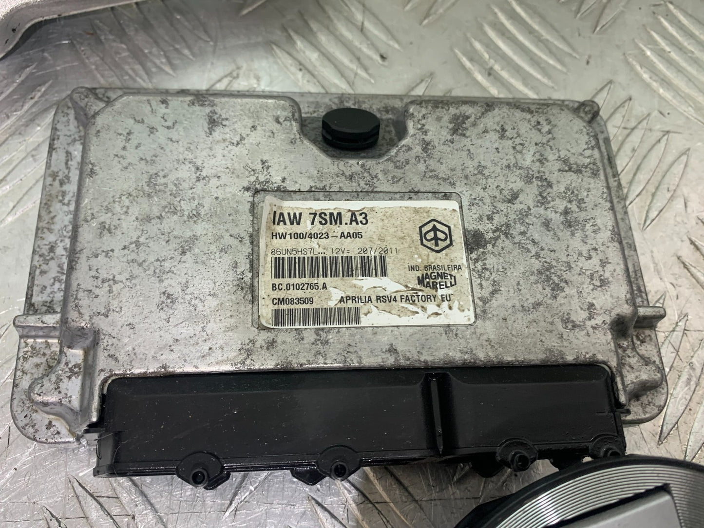 APRILIA TUONO 1000 V4 ECU LOCKS KEY  YEAR 2013-2014 (CMB1239)