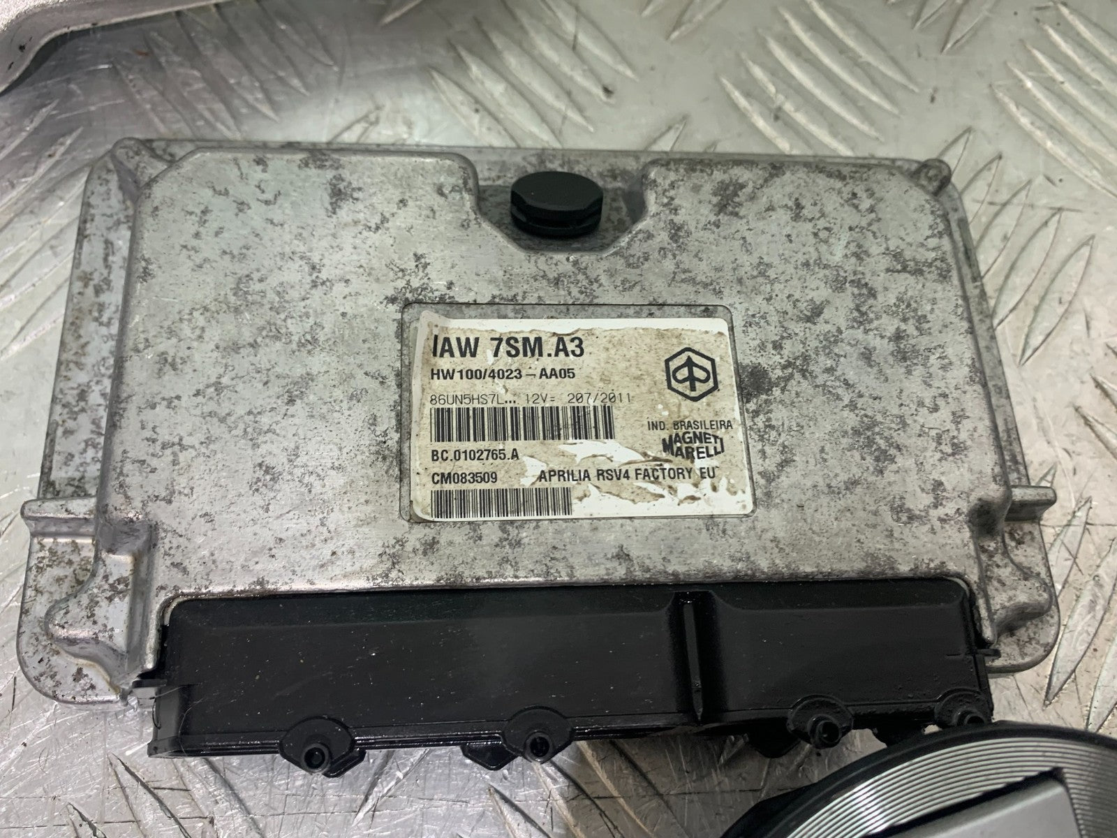 APRILIA TUONO 1000 V4 ECU LOCKS KEY  YEAR 2013-2014 (CMB1239)