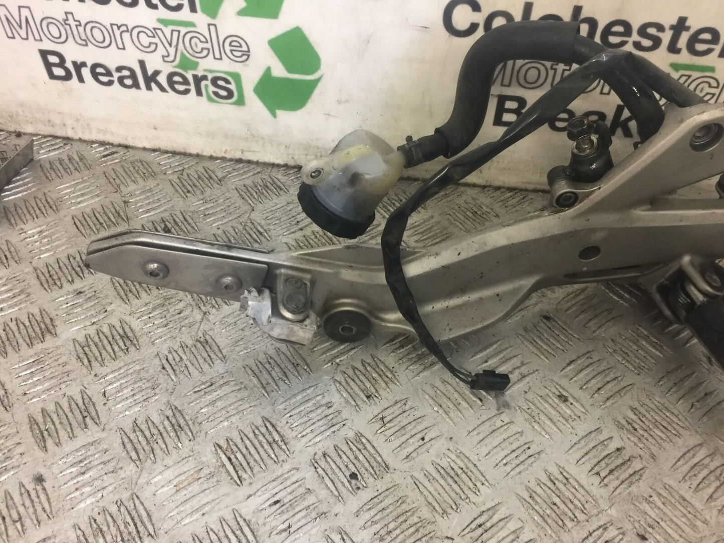 HONDA CB600 CB 600 F-8 HORNET RIGHT HANGER  2010 (STOCK 669)