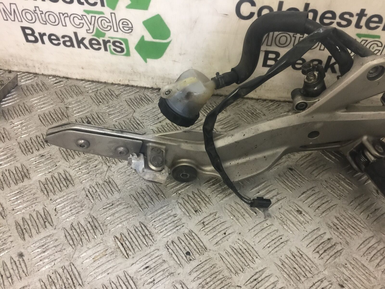 HONDA CB600 CB 600 F-8 HORNET RIGHT HANGER  2010 (STOCK 669)