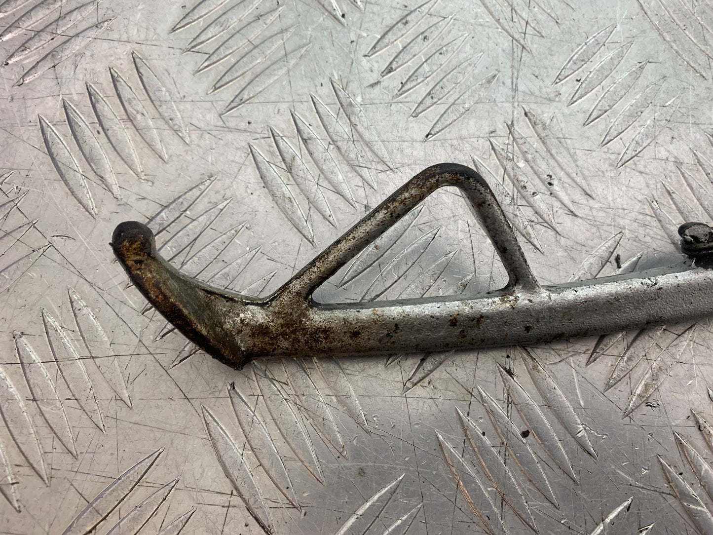 KAWASAKI GPZ600 GPZ 600 SIDE STAND  YEAR 1988-90 (CMB1258)