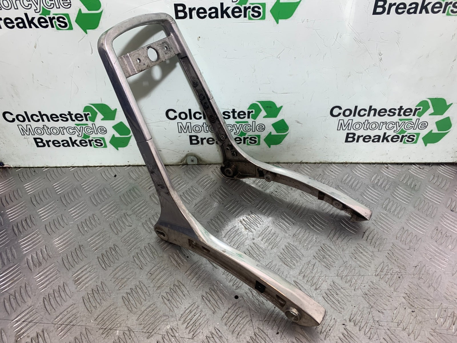 HONDA VT700 VT 700 SHADOW BACK REST  YEAR 1984-85 (CMB1328)
