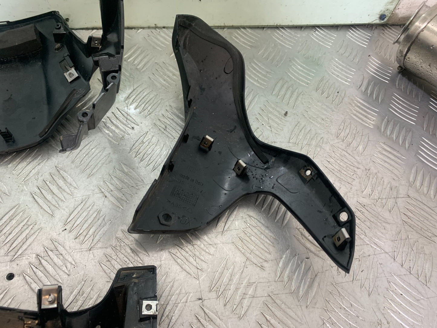 APRILIA 650 PAGASO STRADA TOP FAIRING   YEAR 2005-2010 (CMB1260)