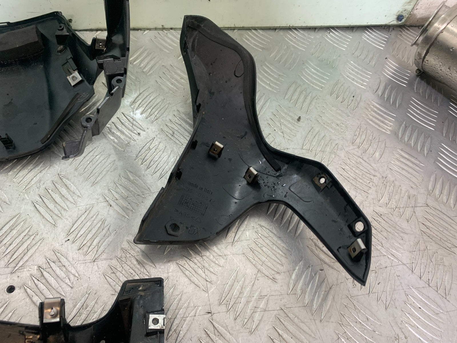 APRILIA 650 PAGASO STRADA TOP FAIRING   YEAR 2005-2010 (CMB1260)