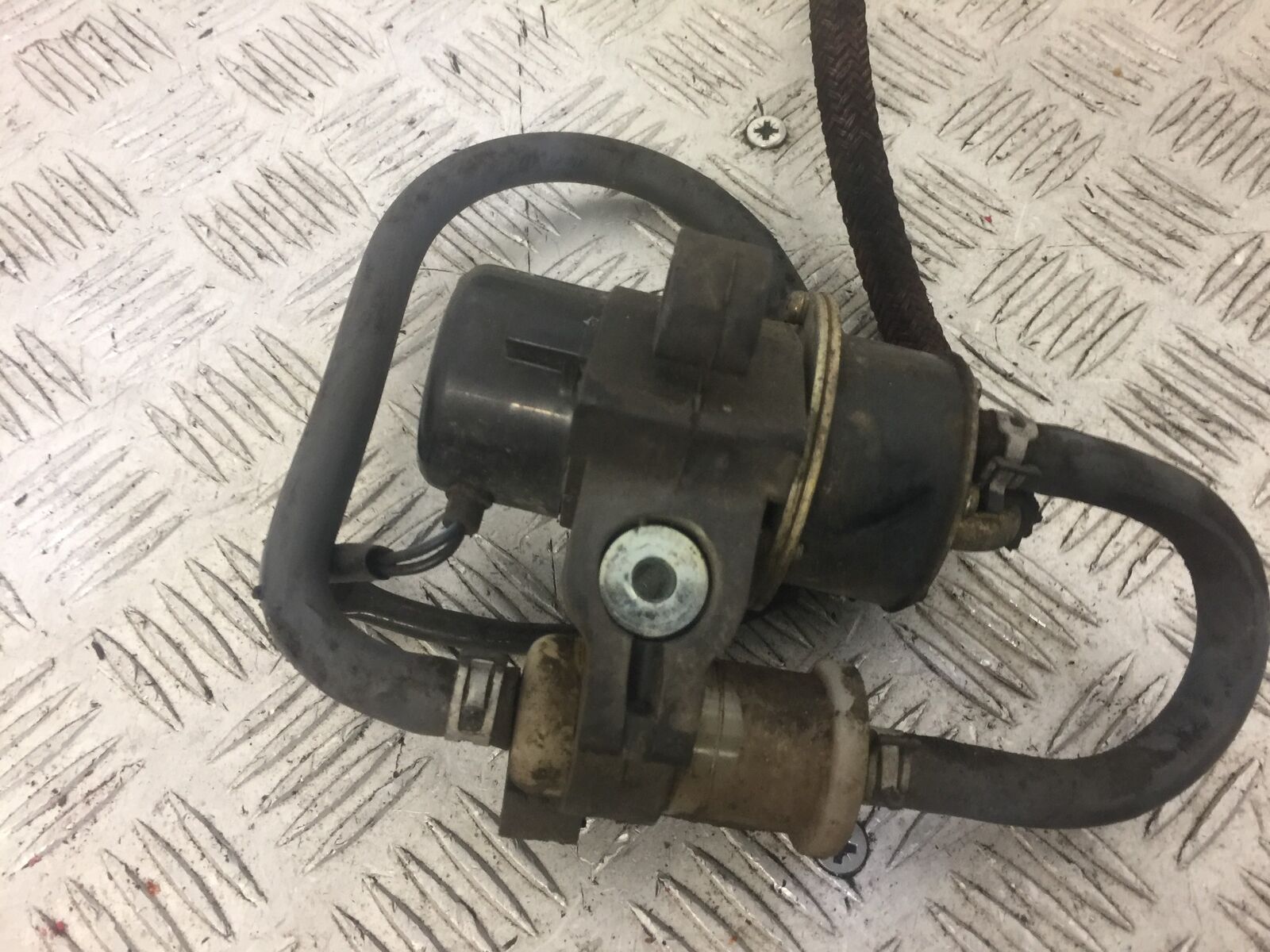 YAMAHA YZF1000 THUNDERACE PETROL PUMP YEAR 1997-2000 (STOCK 625)