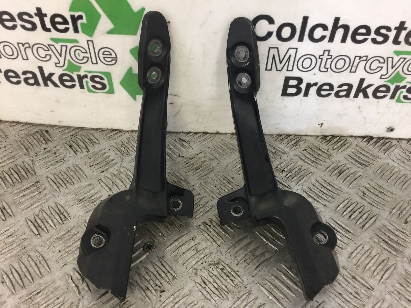 YAMAHA FZS600 FAZER 600 MIRROR ARMS  YEAR 1998  (STOCK NO 335)