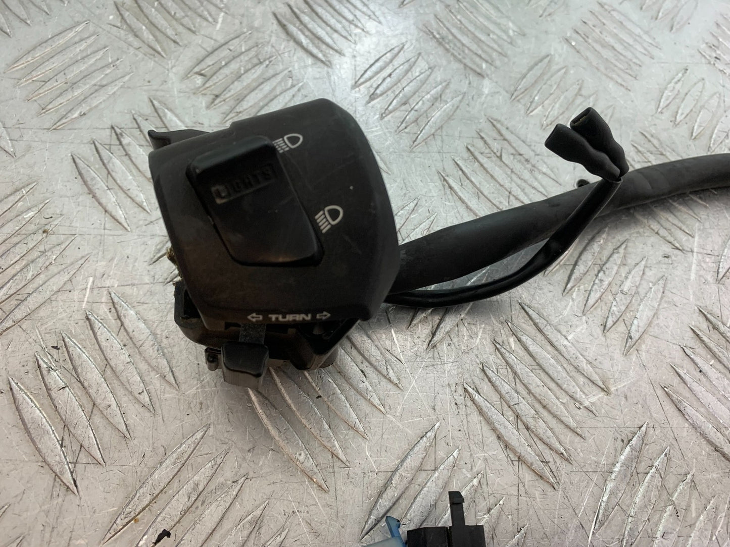 HONDA CBF500 CBF 500 LEFT SWITCH GEAR    YEAR 2004-2008  (CMB1294)
