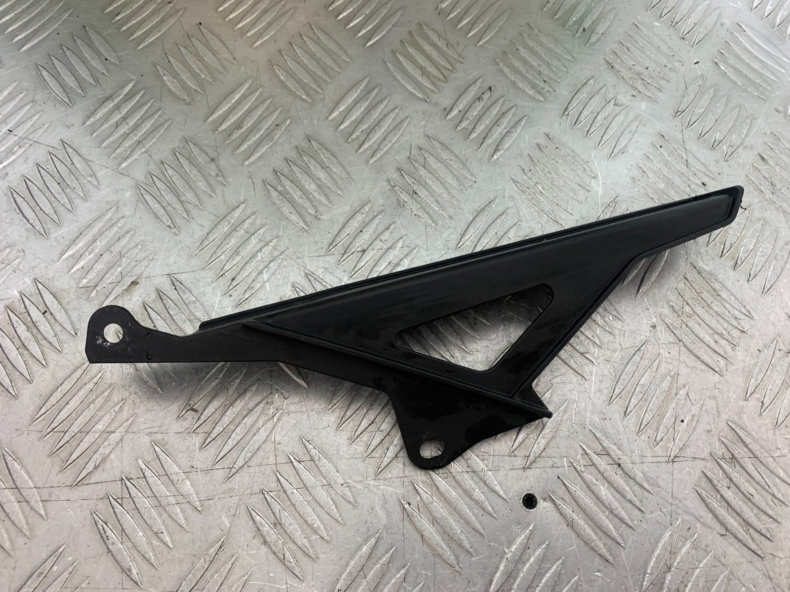 APRILIA TUONO 1000 V4 CHAIN GUARD   YEAR 2013-2014  (CMB1239)