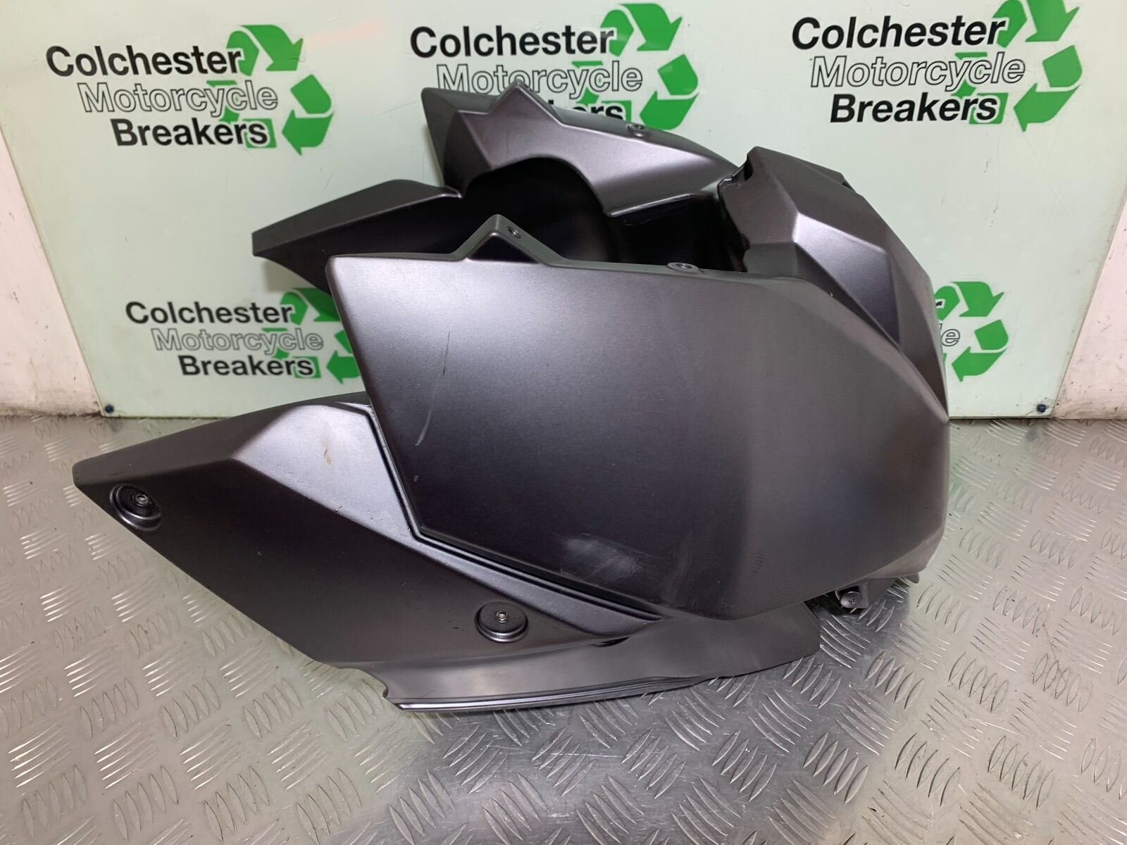 KTM 990 SUPERMOTO T PETROL TANK   YEAR 2010-2011  (CMB1067)