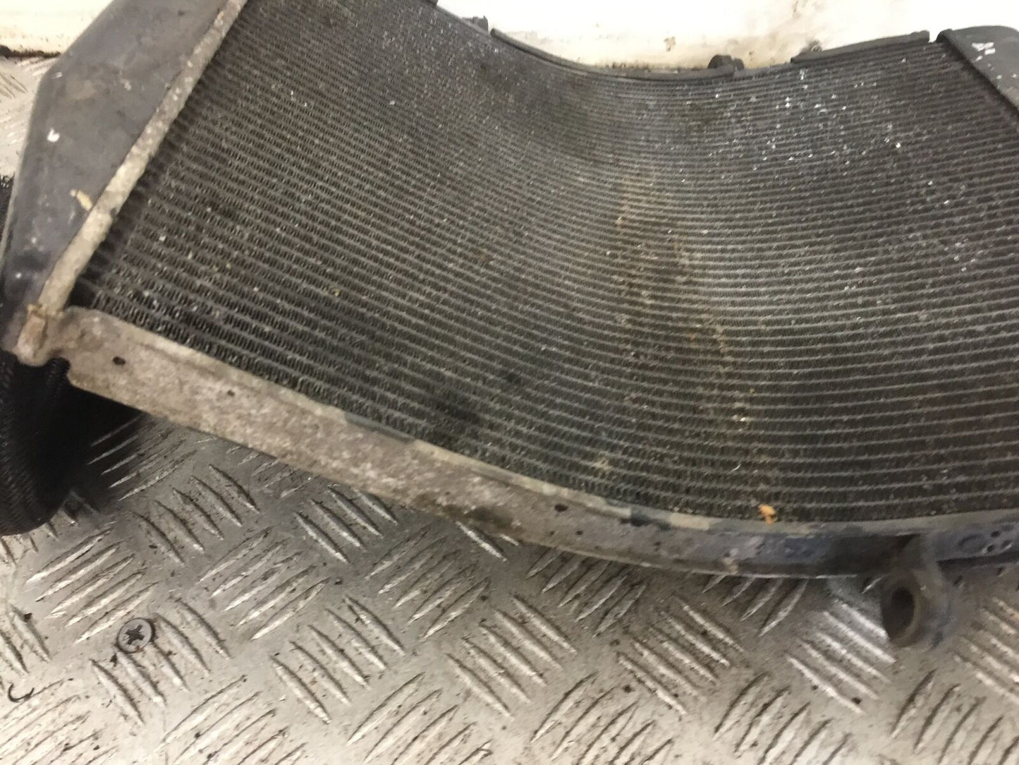 KAWASAKI ZZR1400 ZZR 1400 RADIATOR   YEAR 2007-11(STOCK 893)